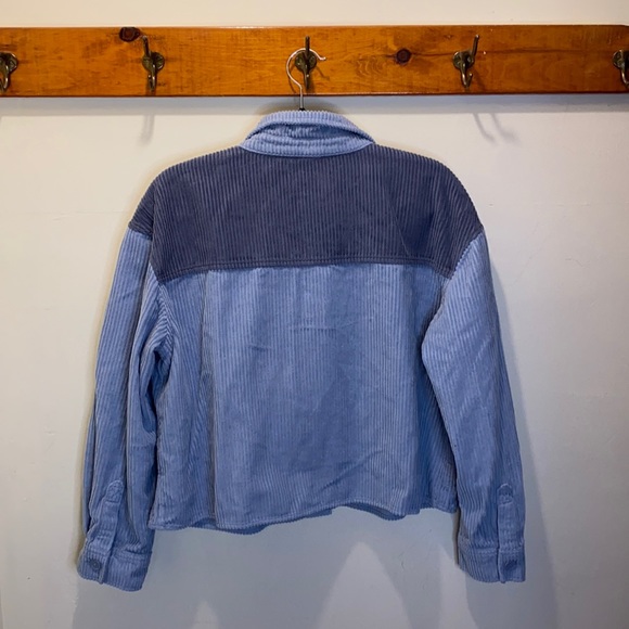 American Eagle Button Up - Picture 2 of 4